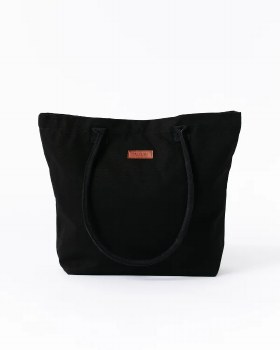 BEACH TOTE