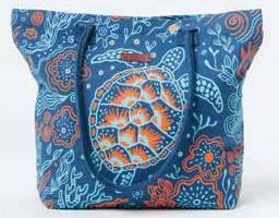 BEACH TOTE