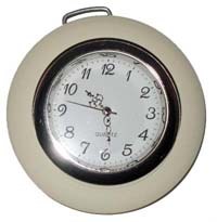 Horn Button - Ivory With Clock