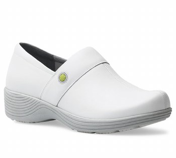 CLOSE-OUT ITEM
Women's Camellia White Leather
