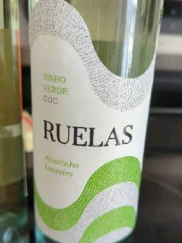 Ruelas Vinho Verde Alvarinho Loureiro 2021