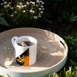 Additional picture of Twenty Birds Oriole Mug