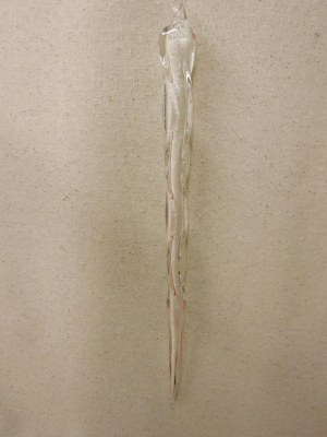 CLEAR GLASS ICICLE WITH WHITE
