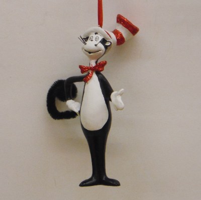 CAT HOLDING TAIL