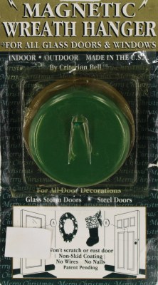 GREEN MAGNETIC HANGER