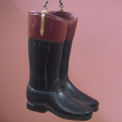 BLACK RIDING BOOTS
