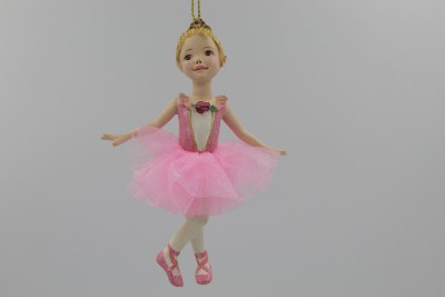 BALLERINA IN PINK TUTU