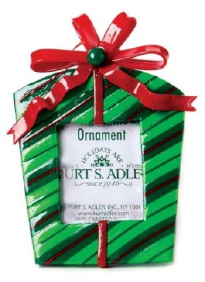 GREEN PICTURE FRAME