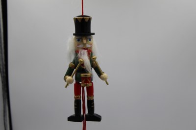 MOVEABLE NUTCRACKER