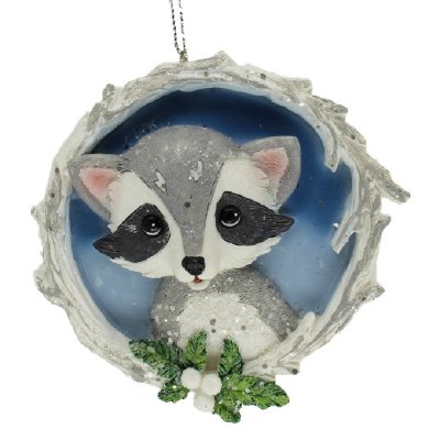 RACCOON HEAD IN WREATH