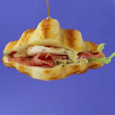 EGG AND MEAT CROISSANT