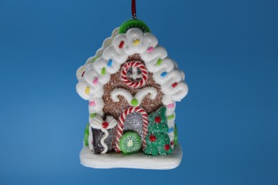 GINGERBREAD HOUSE