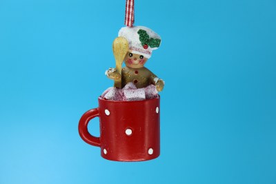 GINGERBREAD IN MUG