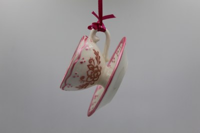 TEA CUP WHITE &amp; PINK