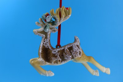 TAN JUMPING REINDEER