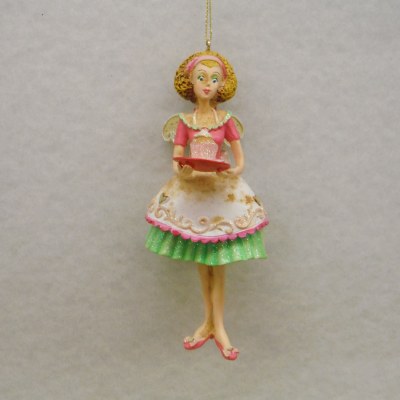BISTRO FAIRY WITH CAKE