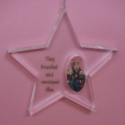 ACRYLIC STAR WITH THREE WISEMEN