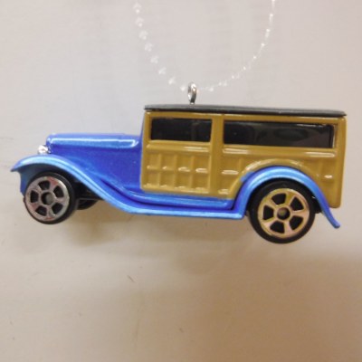 1932 FORD  BLUE AND TAN