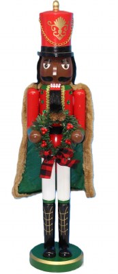 NUTCRACKER WITH WREATH