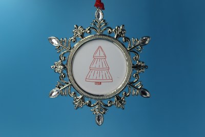 SILVER SNOWFLAKE PICTURE FRAME