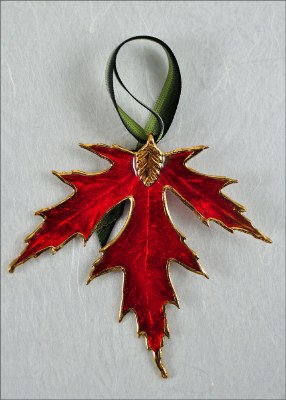 RED SILVER MAPLE LEAF