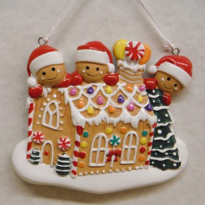 GINGERBEAD HOUSE