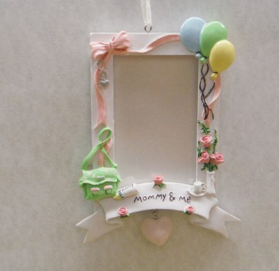 MOMMY AND ME PICTURE FRAME