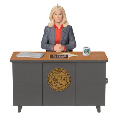 LESLIE KNOPE