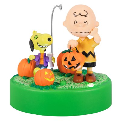 TRICK OR TREATING PALS