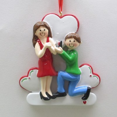 ENGAGED COUPLE BROWN HAIR