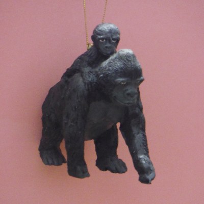 GORILLA WITH BABY