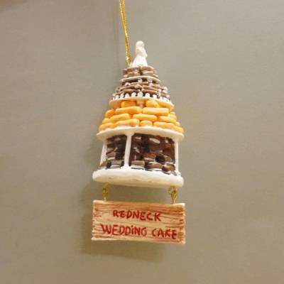 REDENECK WEDDING CAKE