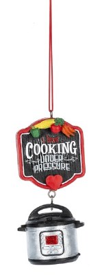 PRESSURE COOKER