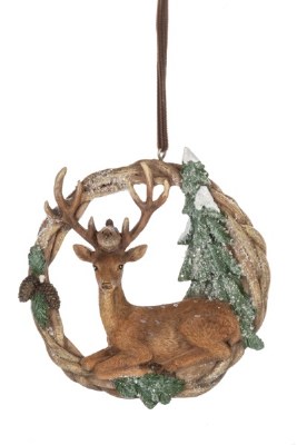 WHITETAIL BUCK LAYING DOWN
