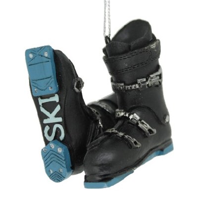 SKI BOOTS