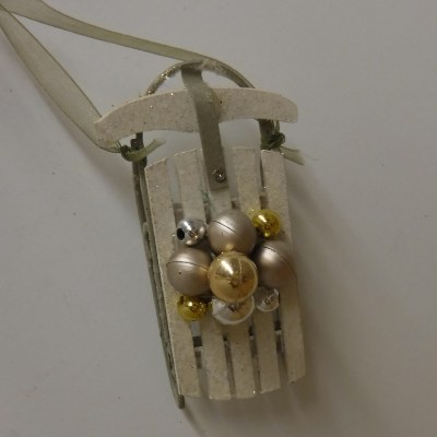 SLED W/CHIRSTMAS BALLS