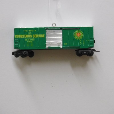 LIONEL BOX CAR