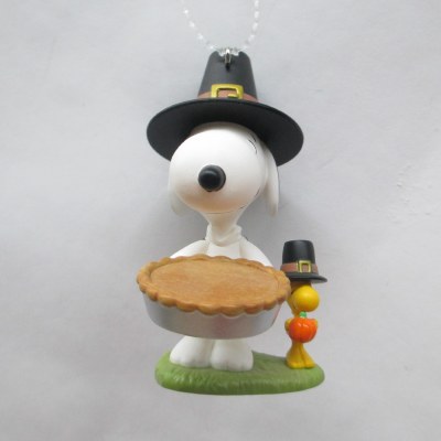 SNOOPY GIVING THKS