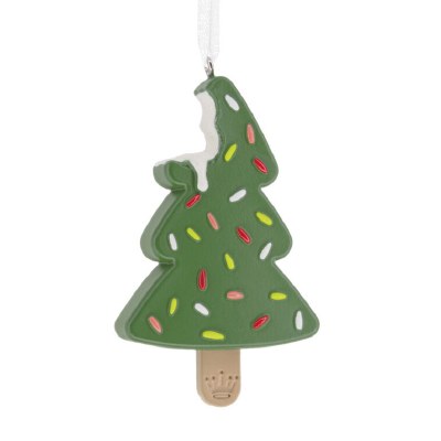 ICE CREAM CHRISTMAS TREE