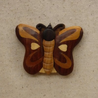 BUTTERFLY MAGNET