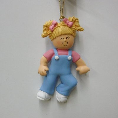BLONDE GIRL IN BIB OVERHAULS