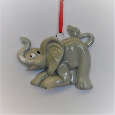 ELEPHANT WITH MOUSE UNDER FOOT