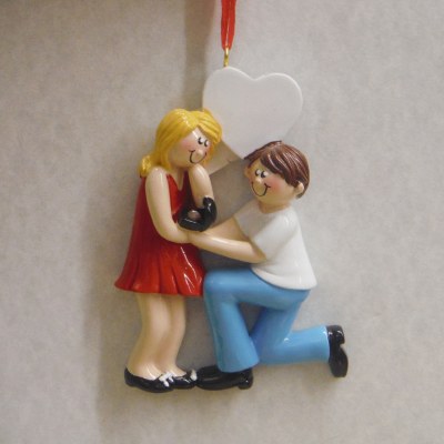 ENGAGED COUPLE