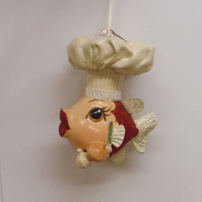 BIG LIPPED FISH WITH CHEF HAT