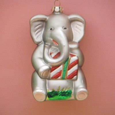 GLASS ELEPHANT
