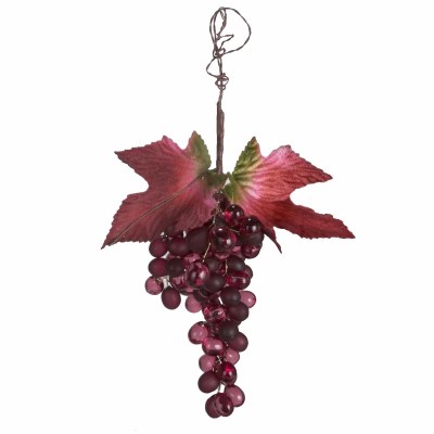 BUNCH OF RED GRAPES