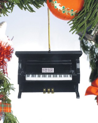 BLACK UPRIGHT PIANO