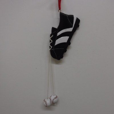 BASEBALL CLEAT WITH DANGLE