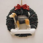 BEAGLE IN WREATH