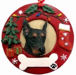 DOBERMAN IN WREATH